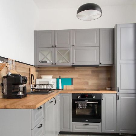 Apartament Magia Miasta Apartment เยเลเนียกูรา ภายนอก รูปภาพ