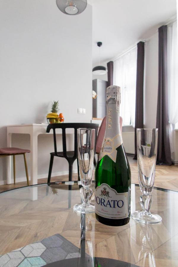Apartament Magia Miasta Apartment เยเลเนียกูรา ภายนอก รูปภาพ