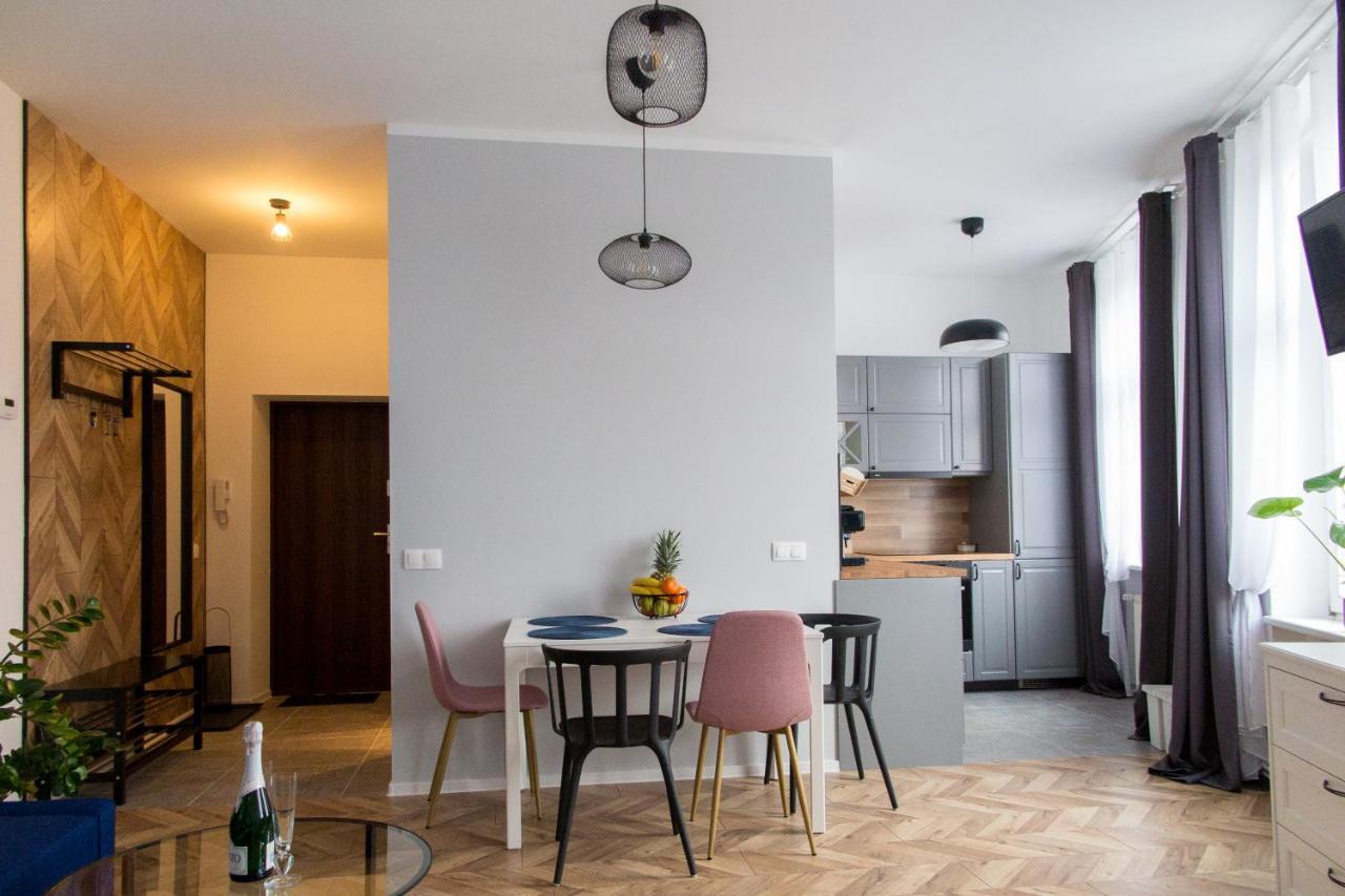 Apartament Magia Miasta Apartment เยเลเนียกูรา ภายนอก รูปภาพ