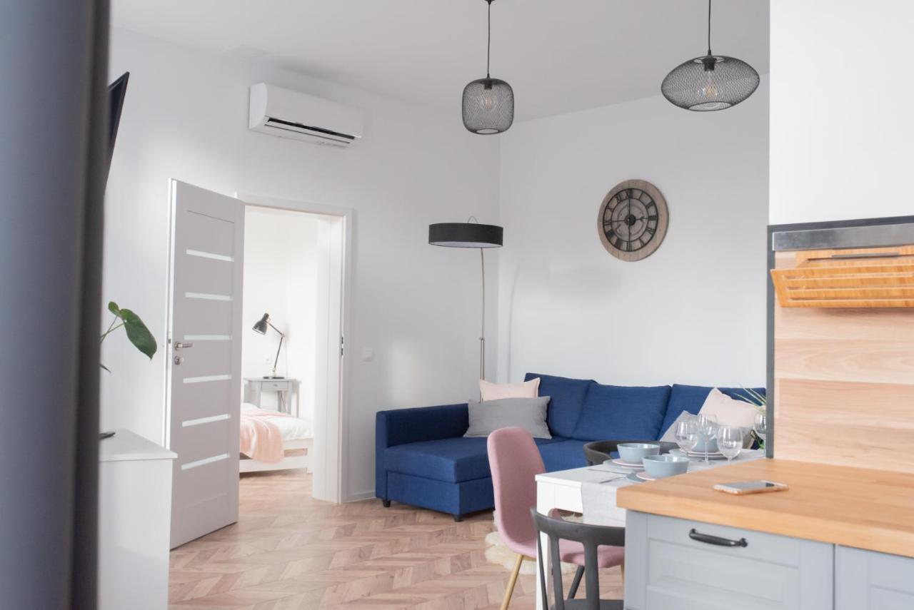 Apartament Magia Miasta Apartment เยเลเนียกูรา ภายนอก รูปภาพ