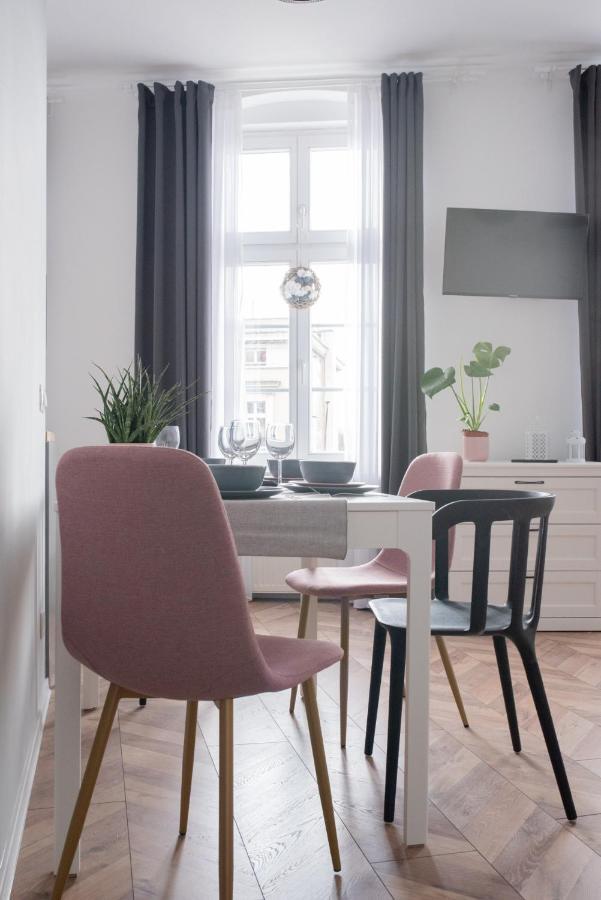 Apartament Magia Miasta Apartment เยเลเนียกูรา ภายนอก รูปภาพ